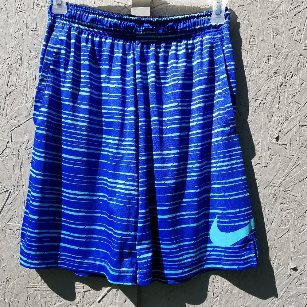 Nike Athletic Shorts – Medium